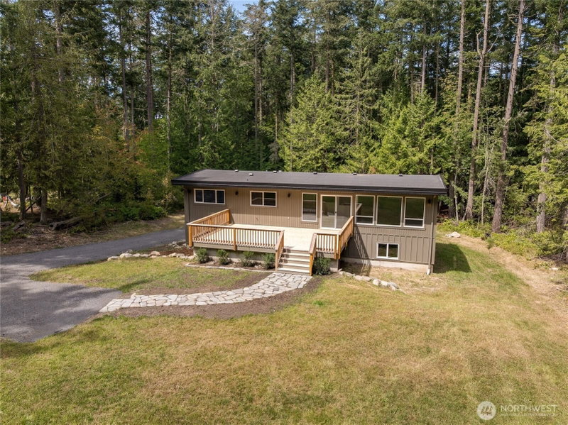 610 Pavey Boulevard photo 1