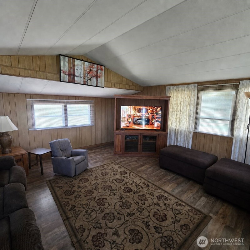 115 Walnut st Street photo 1