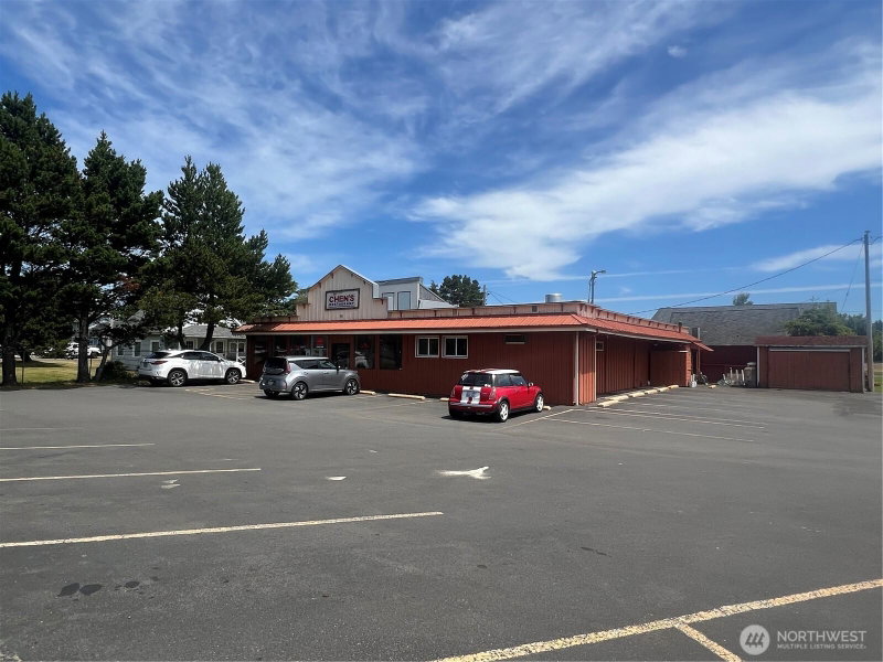 400 N Pacific Avenue photo 1