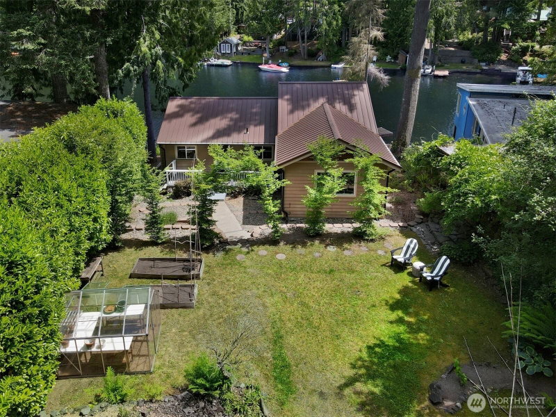 292 NE Lake Drive photo 40
