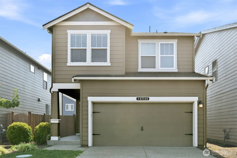 18740 110th Avenue E photo 1