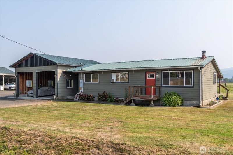 126 W Sunny Sands photo 2