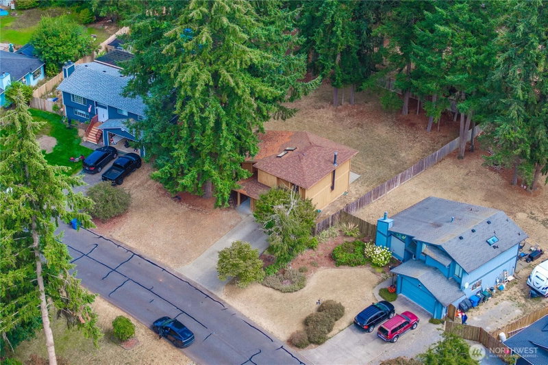 16521 92nd Avenue E photo 2