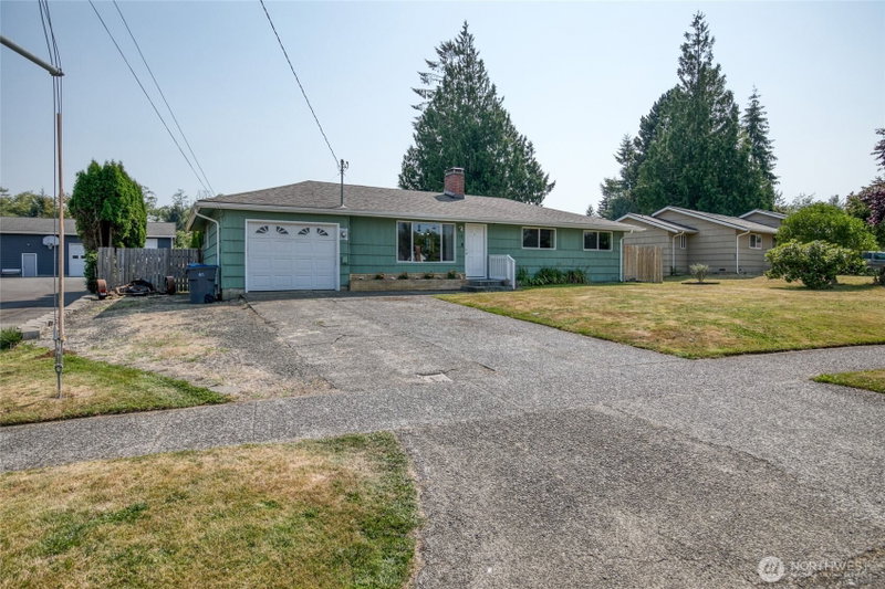 118 Alder Drive photo 2