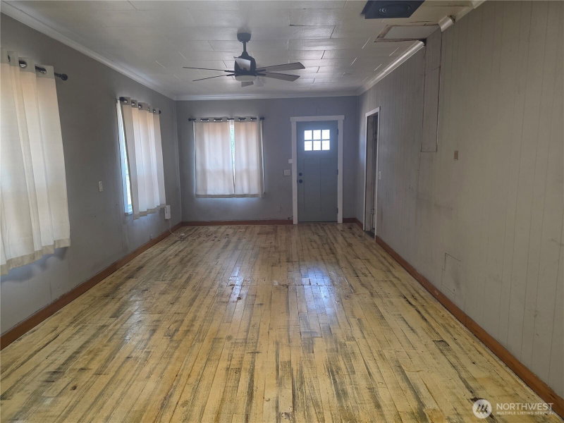 825 Sauk Avenue photo 2