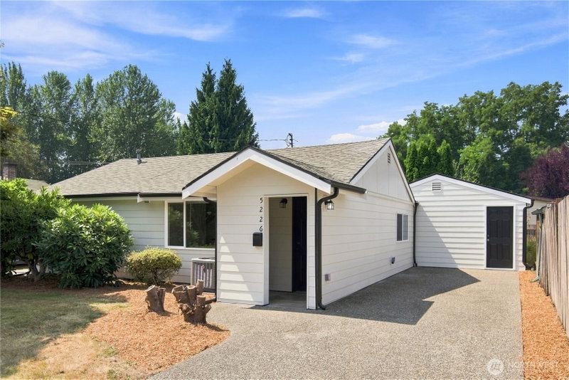 5226 108th Avenue Ct E photo 2
