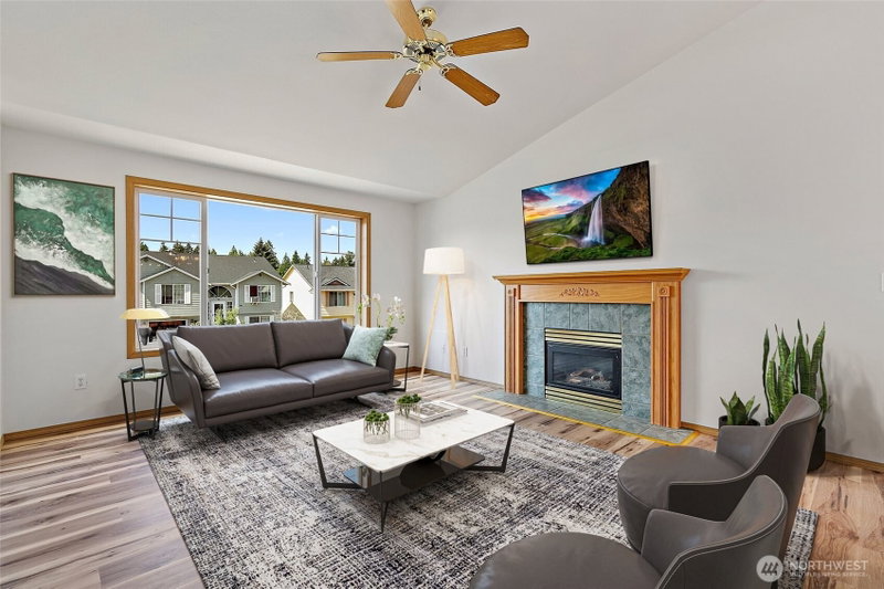 14921 93rd Avenue E photo 2