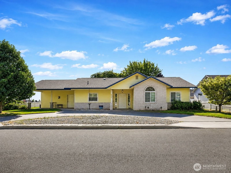 630 S 20th Avenue photo 1