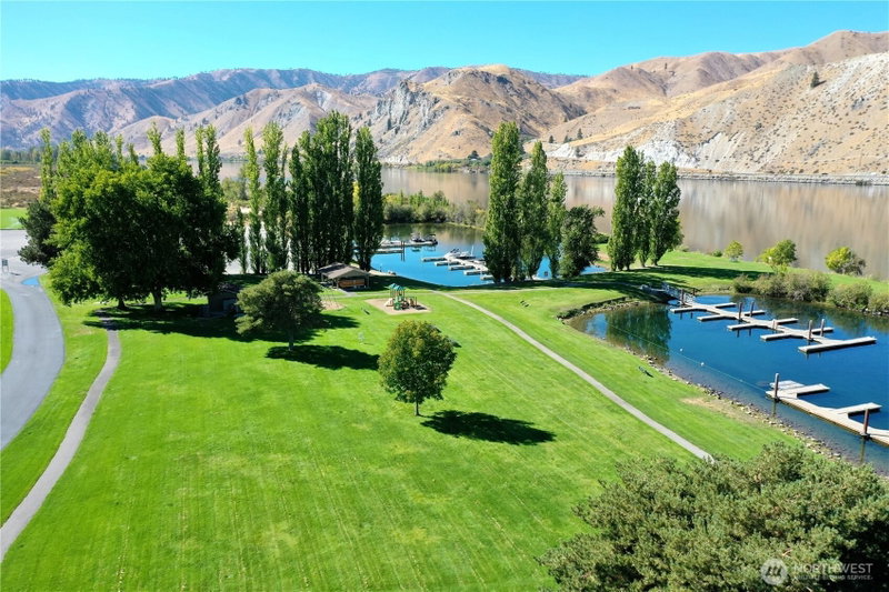 470 W Entiat Drive photo 35