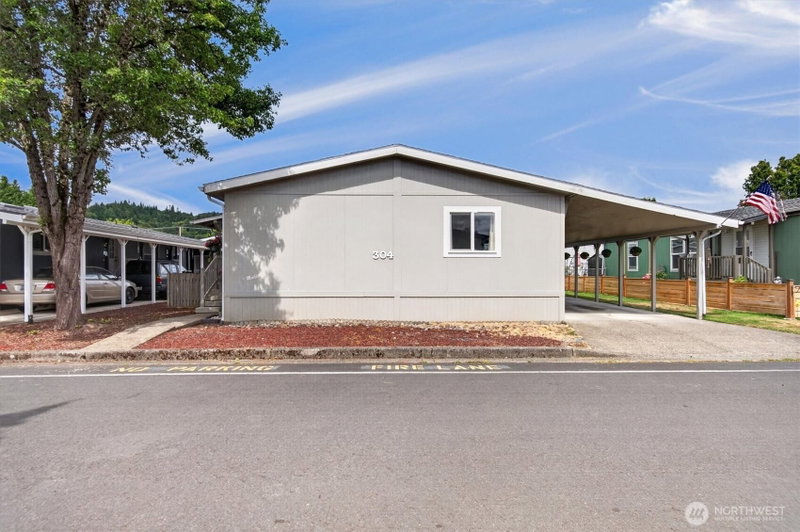 304 Pheasant Lane photo 34