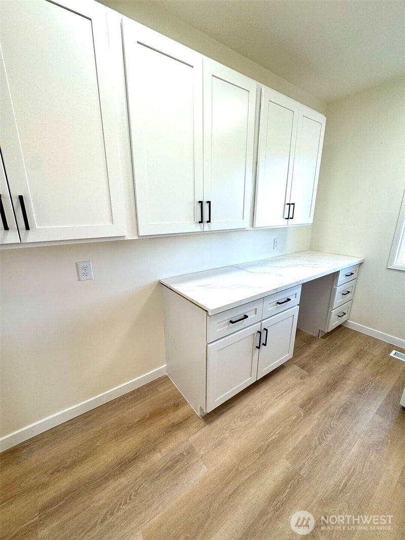 182 Frost Road photo 27