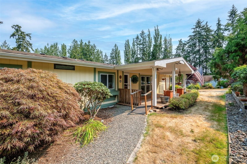 55 Hunt Road photo 2