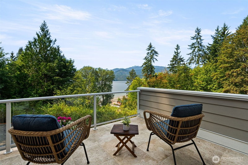 412 Seabeck Holly Road W photo 2