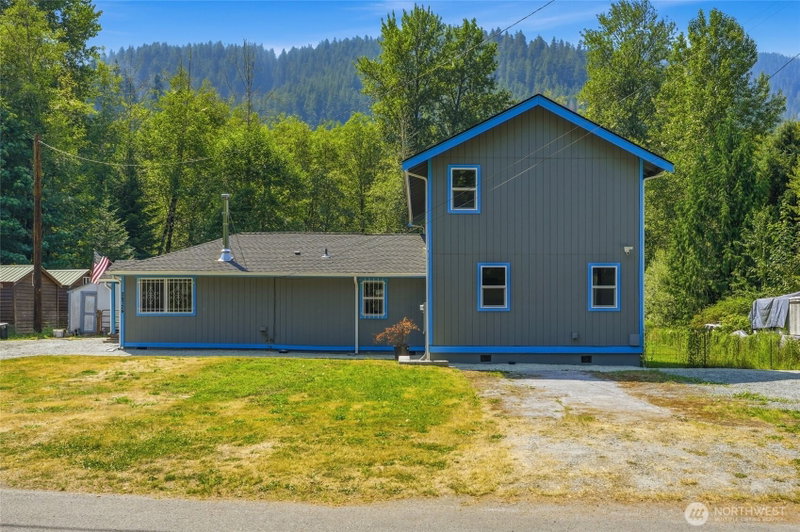 24724 Clear Creek Road photo 2
