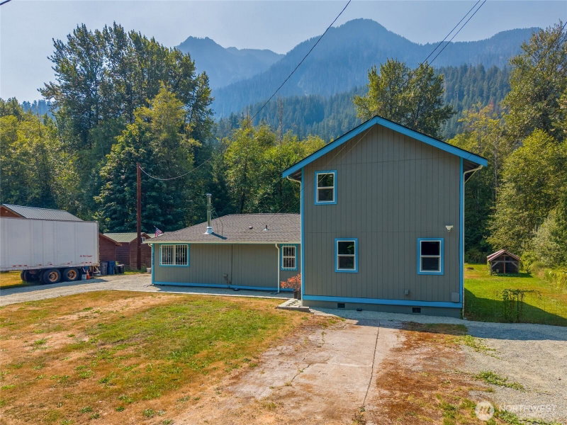 24724 Clear Creek Road photo 40