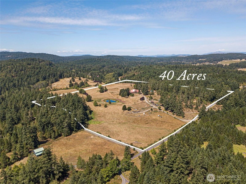 652 Halvorsen Road photo 2
