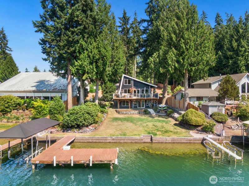 3622 Deer Island Drive E photo 1