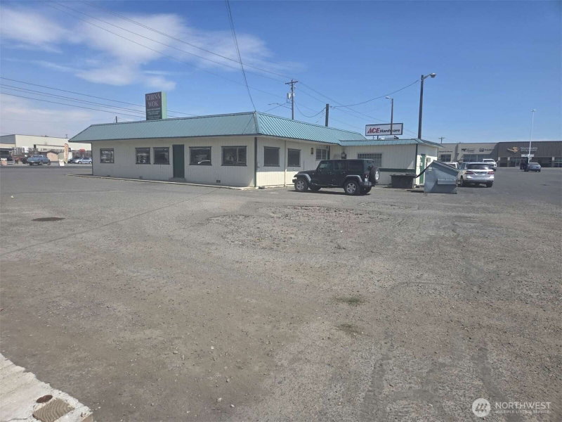 613 Yakima Valley Highway photo 1