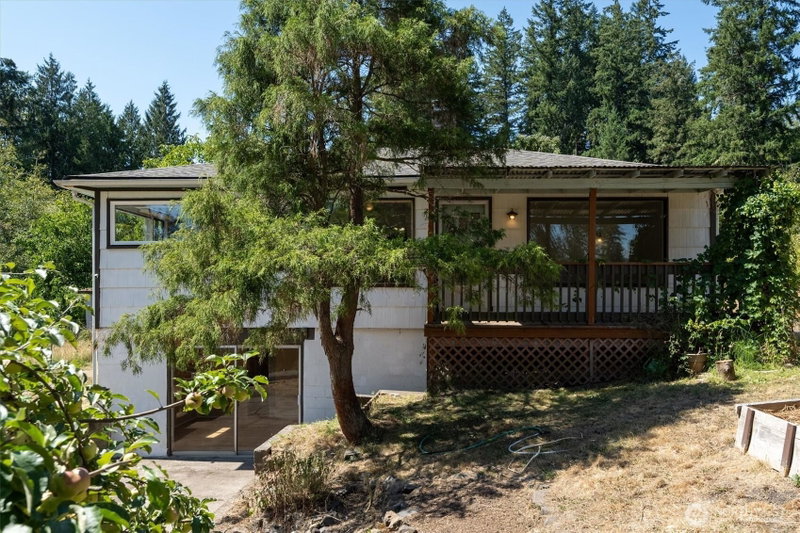 205 N Maple Hill Road photo 2