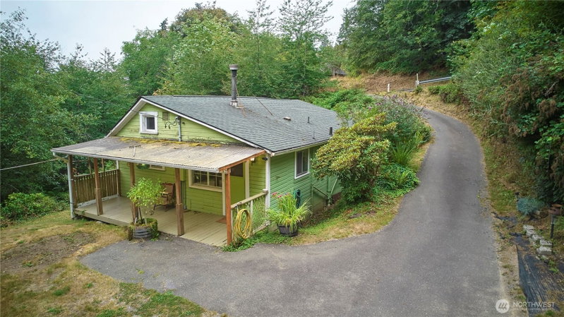206 Pioneer Boulevard photo 1