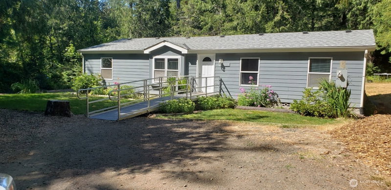 16119 Pollack Drive NW photo 2