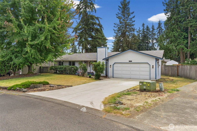 20608 116th Street Ct. E photo 2