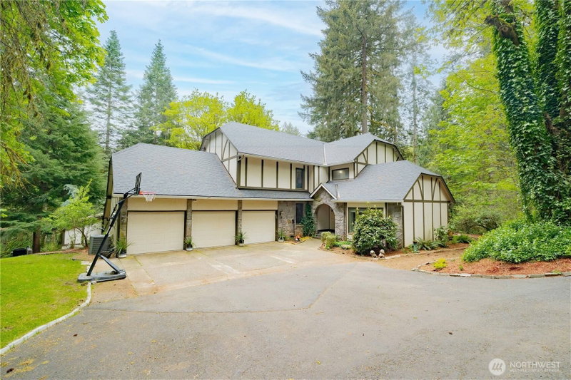 14435 NE Valley View Lane photo 2