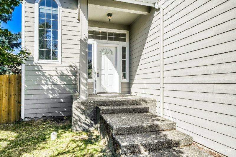 2223 63rd Avenue NE photo 2