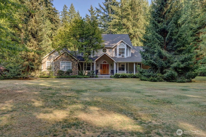 6477 Cultus Bay Road photo 40