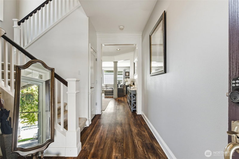 6424 43rd Street E photo 2
