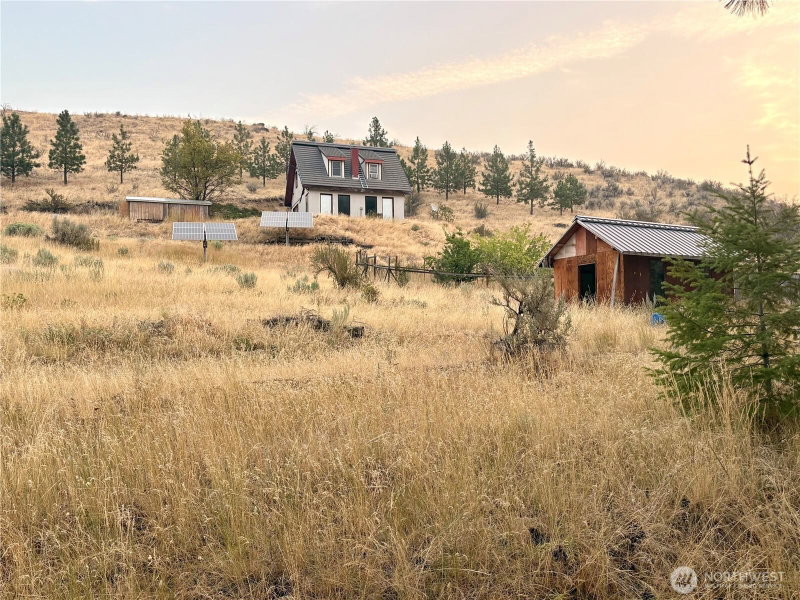 505 NW Road 20 photo 1