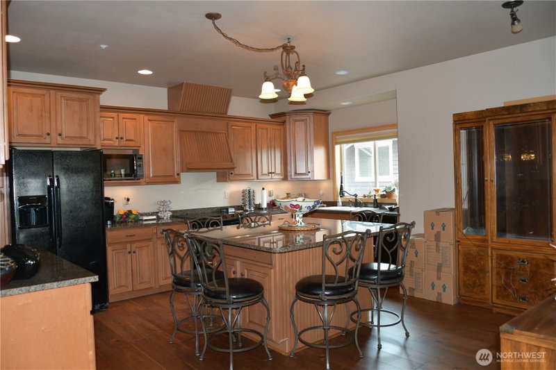 113 E Raymond Street #1B photo 2