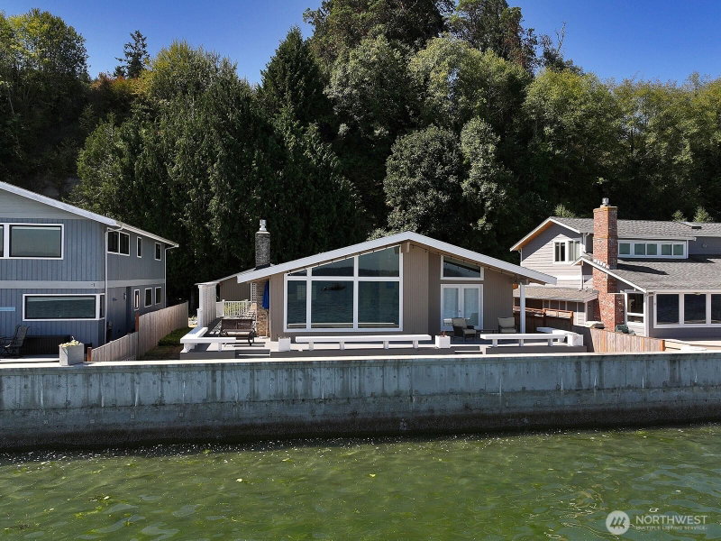 3761 Bells Lane photo 2
