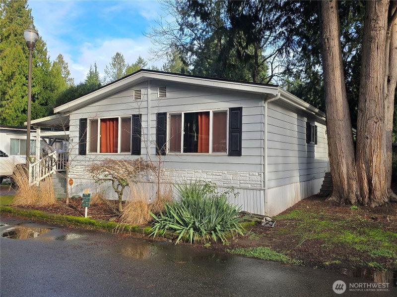 900 29th Street SE #D-9 photo 2