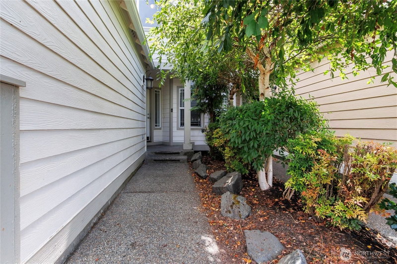 6814 131st Street Ct E photo 2
