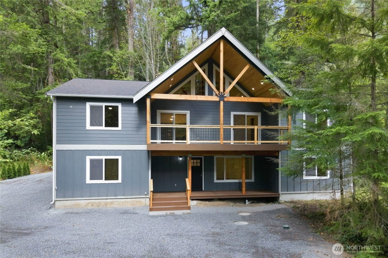 31715 Mount Tahoma Canyon Rd E photo 1