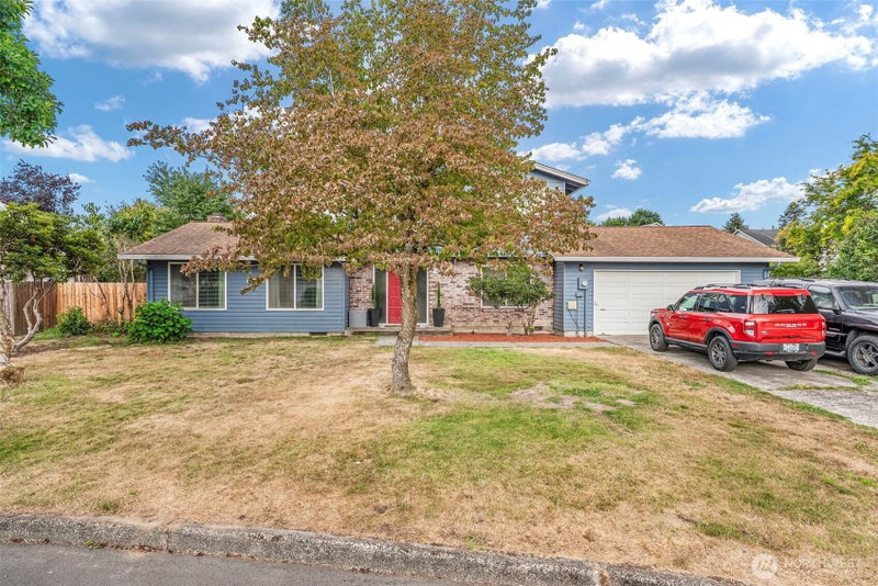 341 Fir Avenue photo 2