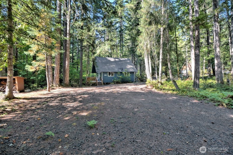 331 N Wynoochee Drive photo 2