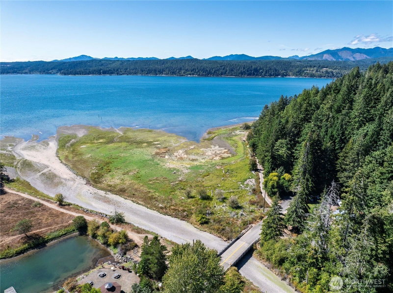 0 NE Aquila Ridge Road photo 2