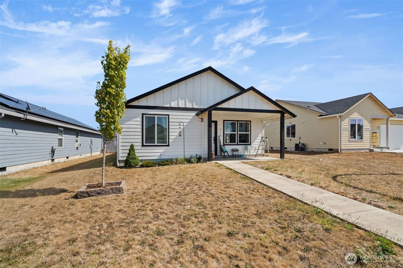 510 Powell Avenue photo 1