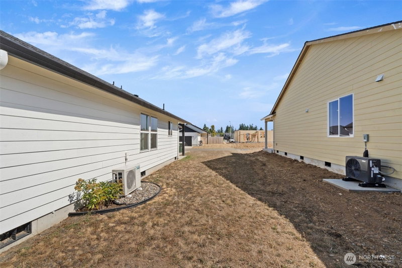 510 Powell Avenue photo 26