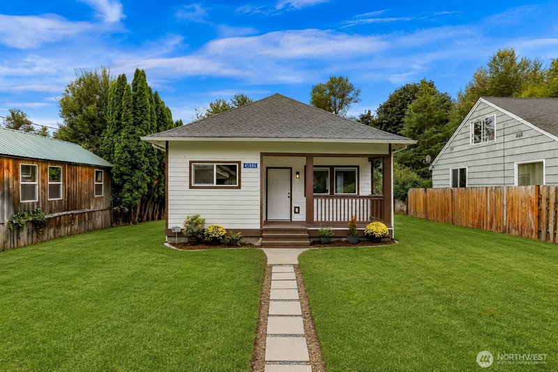 45886 Benjamin Street photo 2