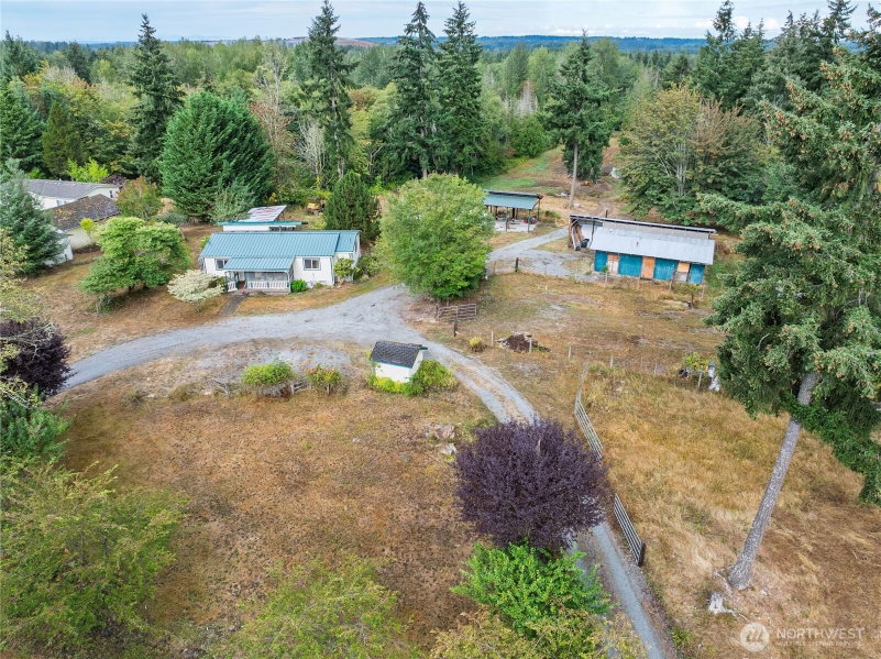 12517 Kapowsin Highlands Drive E photo 2