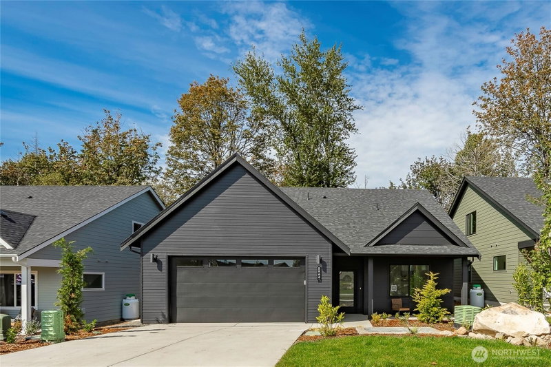 2944 Cedar View Way photo 2