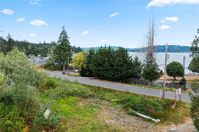 21431 N US Hwy 101 photo 23