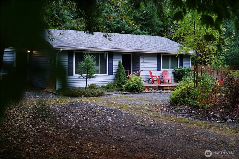 55521 315th Avenue E photo 2