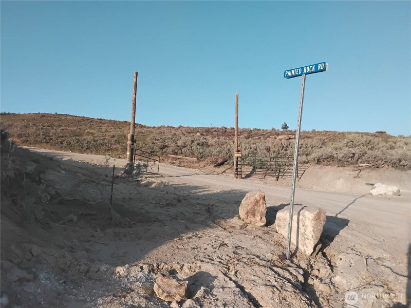 10 Painted Rock Road photo 2