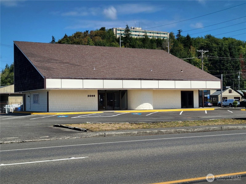 2600 Sumner Avenue photo 1