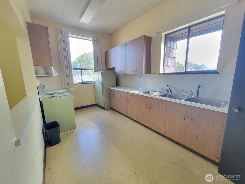 2600 Sumner Avenue photo 21
