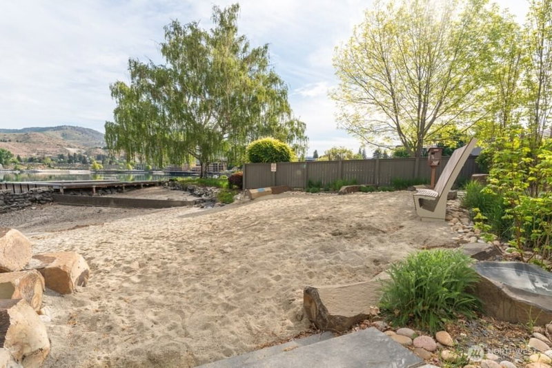 103 N Park Street #332 photo 35